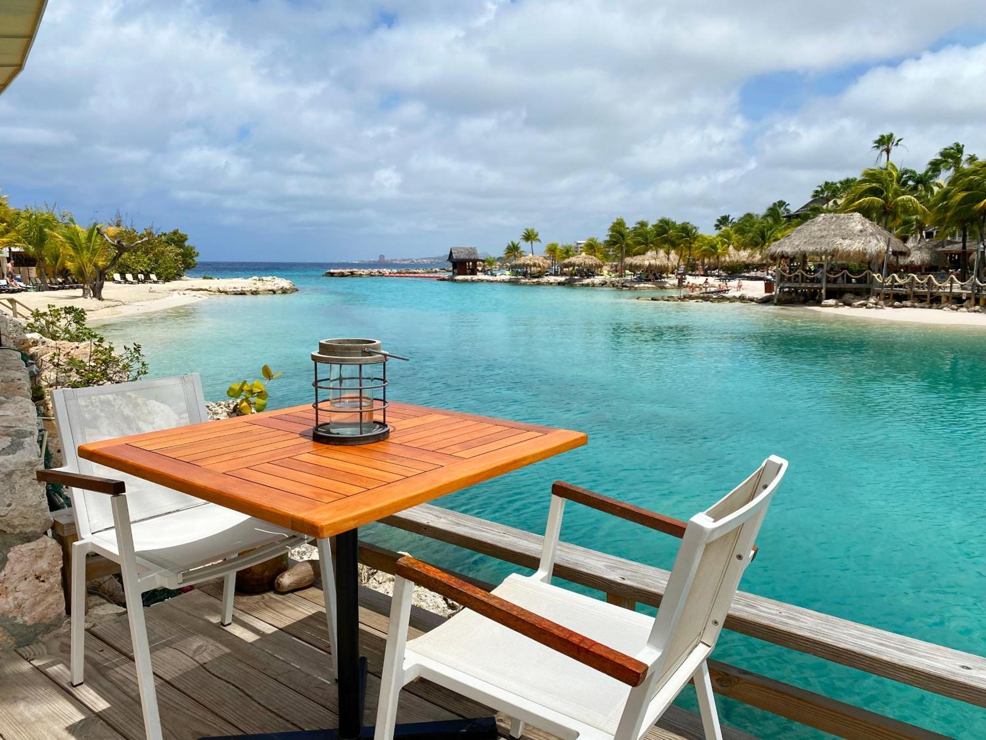 The Royal Sea Aquarium Resort Willemstad Exterior photo